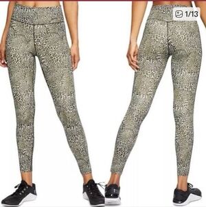 Nike Leggings Women's Medium Dri-Fit Leapord Cheetah Print NWT